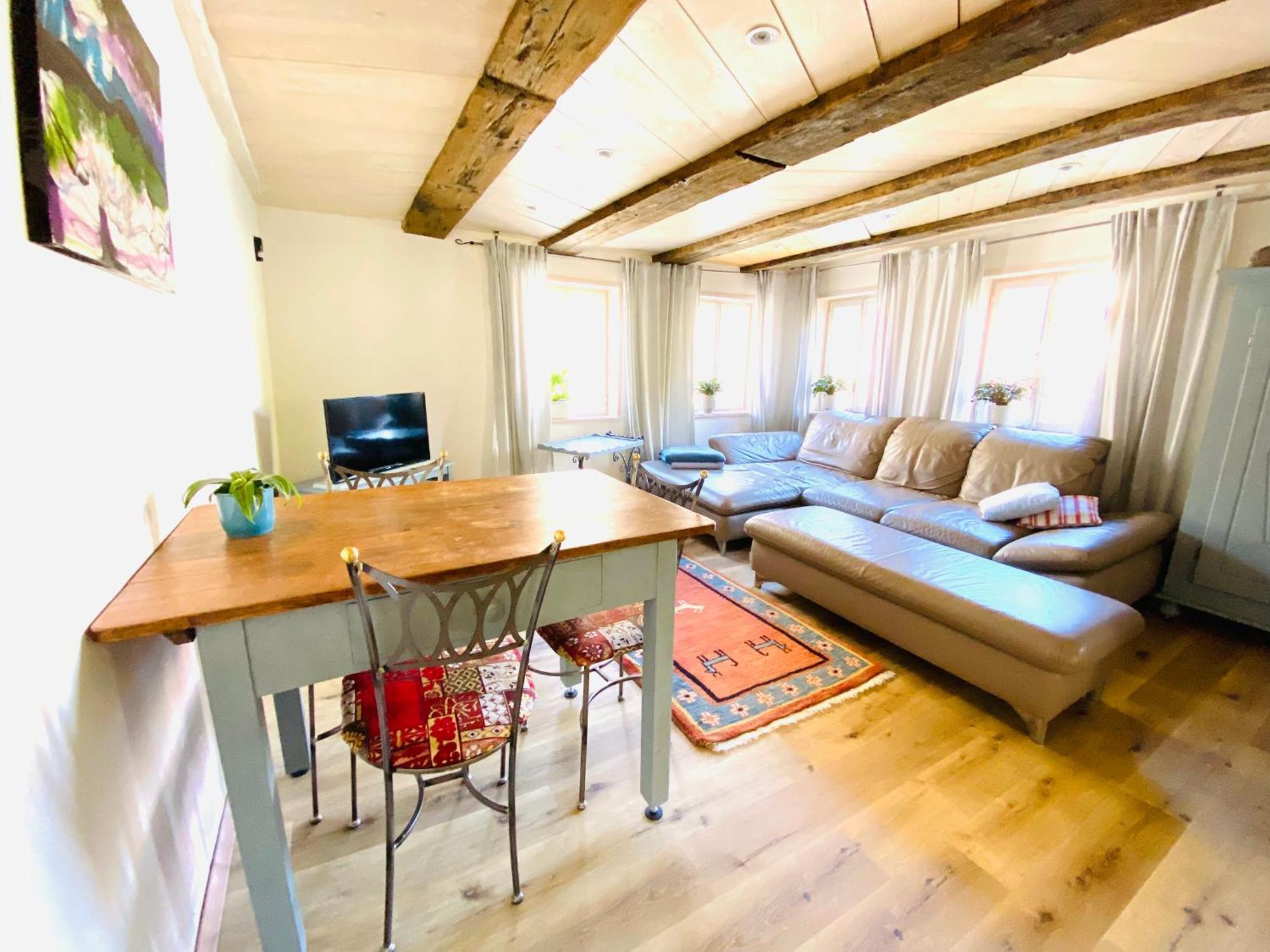 Tranquil Ground Floor Apartment: Dog-Friendly with Modern Comforts Nehren  Exterior photo